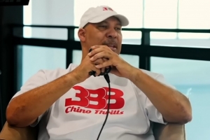 自相矛盾!球爹刚说乔丹单挑不是对手 50秒后又说后者是史上最佳