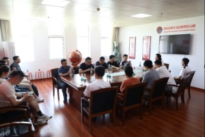 凝心聚力 坚定保级决心!青岛海牛俱乐部召开球迷、媒体恳谈会