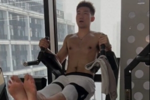 练就有用!孙铭徽晒个人训练视频:循序渐进 一百个计划