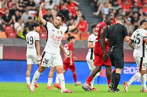 岳鑫:中场换了双鞋带来了好运,很开心说到做到助攻莱昂纳多进球