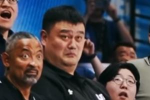 收藏表情包!胡汇三分绝杀 姚明+霍二叔同步瞪大双眼!