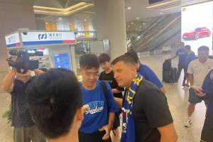 记者:塞尔维亚籍主教练弗拉丹·米洛耶维奇可能接手申花