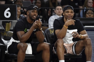 意难平!美媒:保罗&威少值得一个更好的告别 但NBA生意场太冷酷
