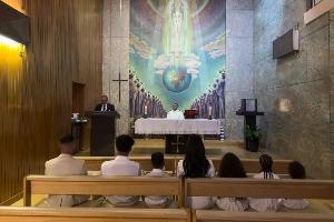 C罗婚礼画面曝光:相遇10周年纪念日结婚,两人拥吻+庄严宣誓