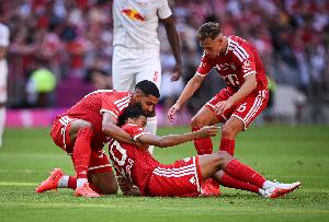 美因茨主帅:希望穆西亚拉早日康复回归赛场,我觉得这才是最重要