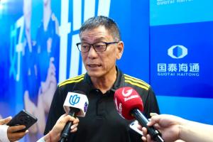 上海女足主帅:无冠名赞助商时,我们的年轻队员就拿5000块钱月薪
