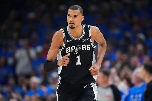 帕克:文班或许是当下NBA最强球员 期待他为马刺法国拿下多个冠军