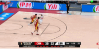 不可阻挡!杨瀚森篮下怼翻防守轻松勾手得分