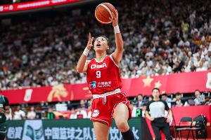 篮板怪兽!唐子婷半场4中3得7分5板3助 正负值+14全队最高