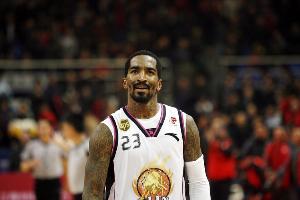 300万刀!JR:NBA停摆我为钱远赴CBA 飞速复赛我却被困住了