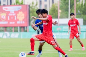 中乙第二十六轮,上海海港富盛经开队主场2-1深圳二零二八队