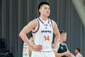 高效输出!李弘权9中6&三分5中3得15分9板3助 正负值+21全场最高